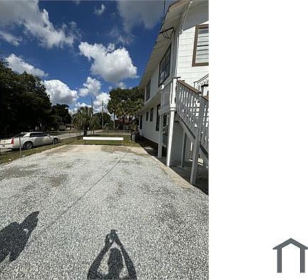 3rd image of 801 E Saint Clair St APT A