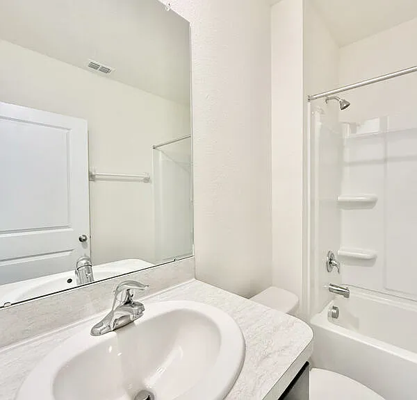 5699 Chorleywood Ln — Photo 43