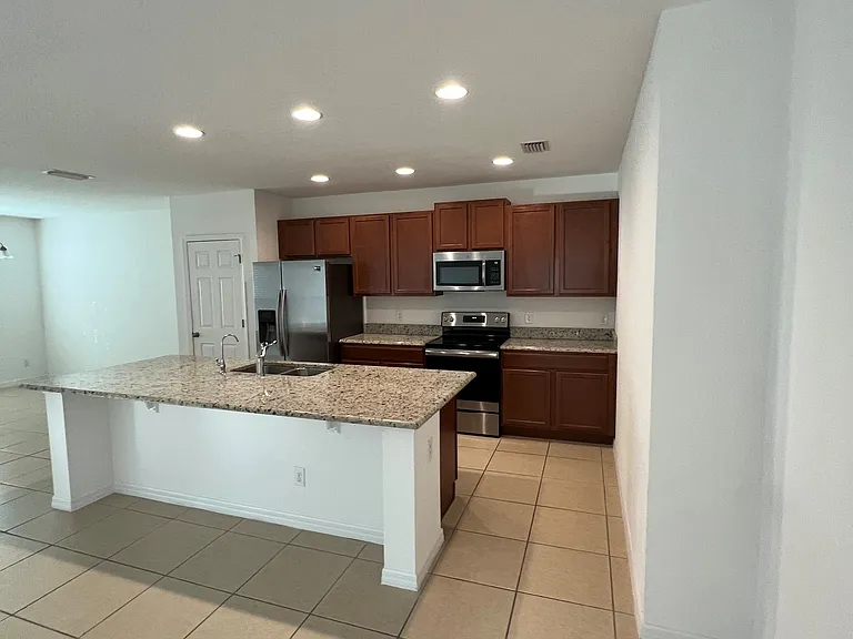 124 Primrose Dr — Photo 17