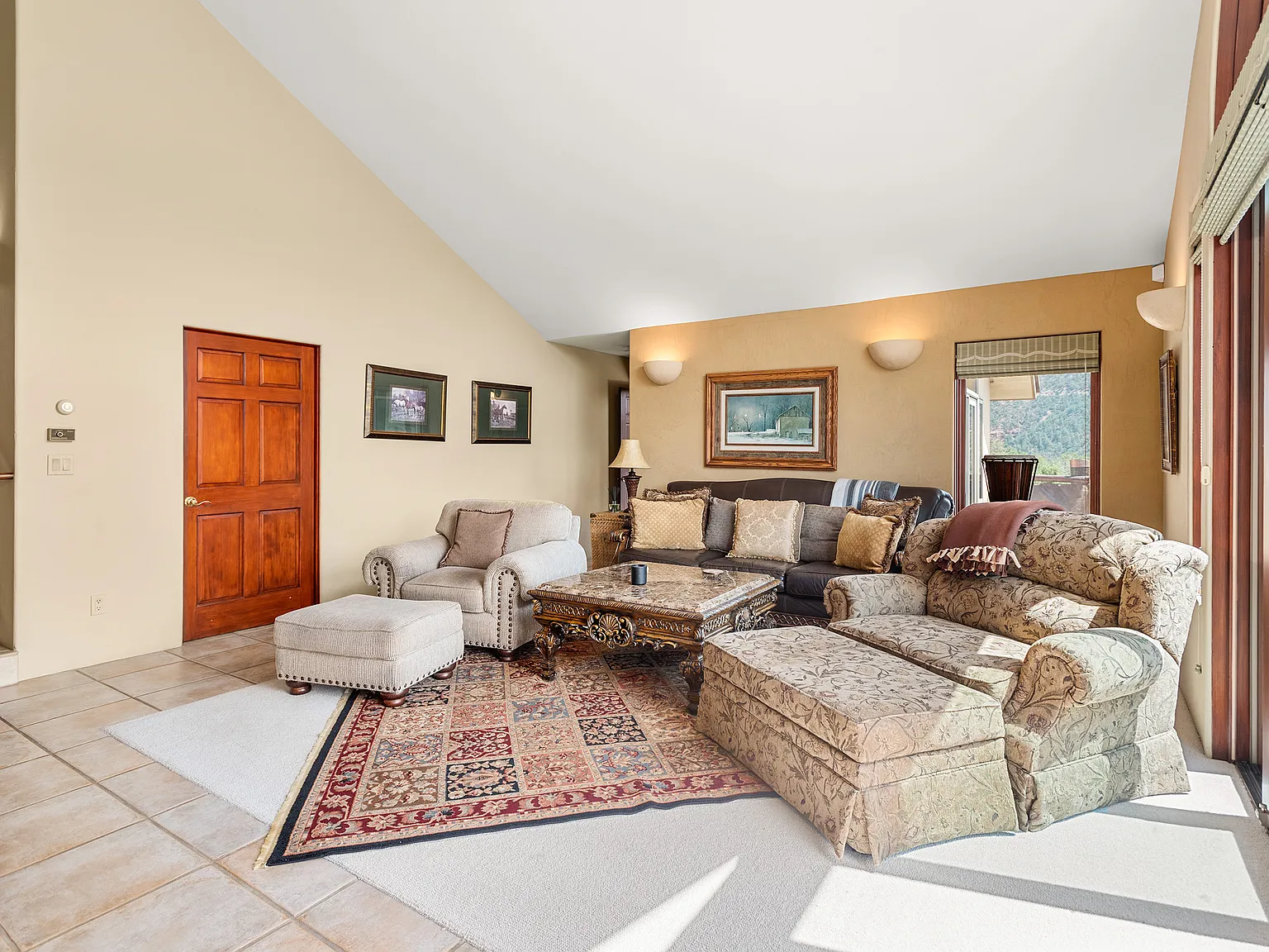 4 bed, 3.5 bath, 2992 sqft, $9,000 — Photo 1