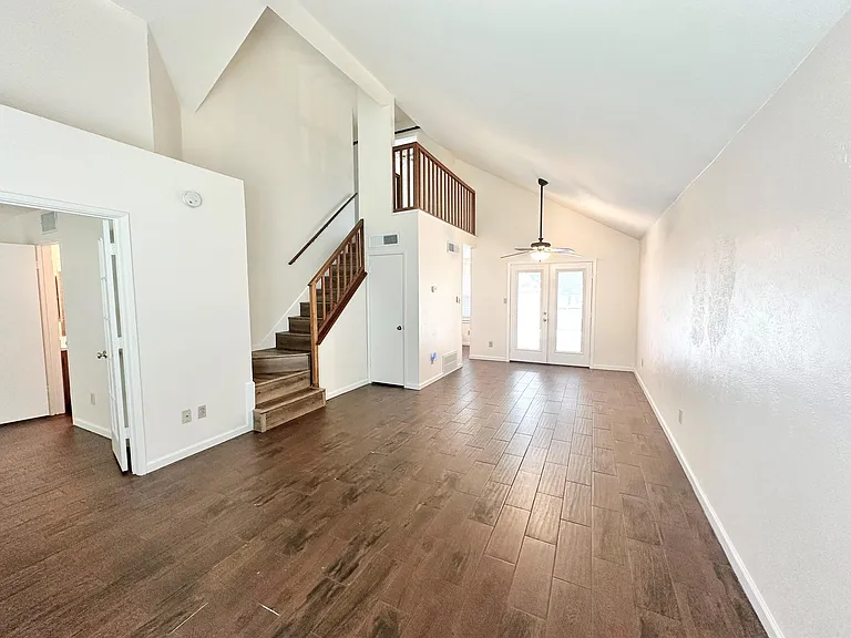 10118 Spotted Horse Dr — Photo 4