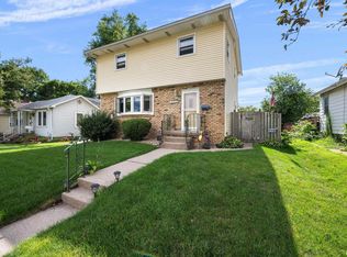 2208 42nd St, Rock Island, IL