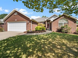 4432 W Sandingham St, Fayetteville, AR 72704