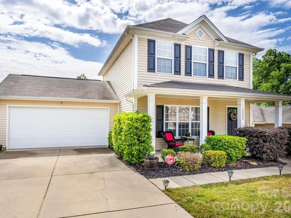 10809 Traders Ct, Davidson, NC 28036