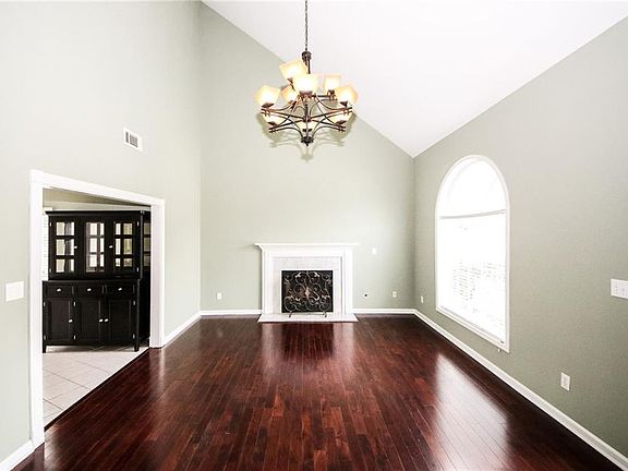 5th image of 4723 Vineyard Ct SE