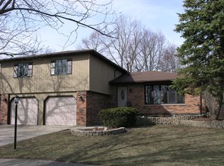 5148 Imperial Dr, Richton Park, IL 60471