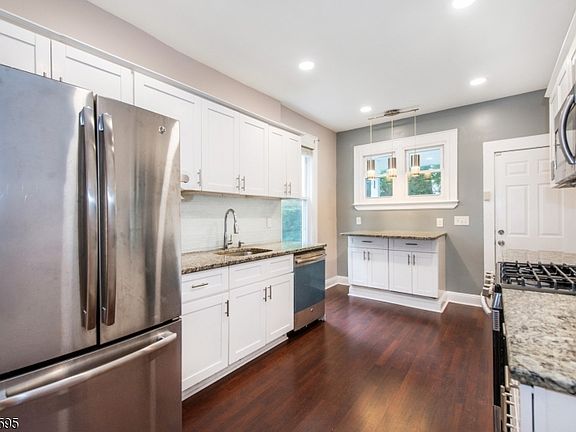 5th image of 26 N 22nd St
