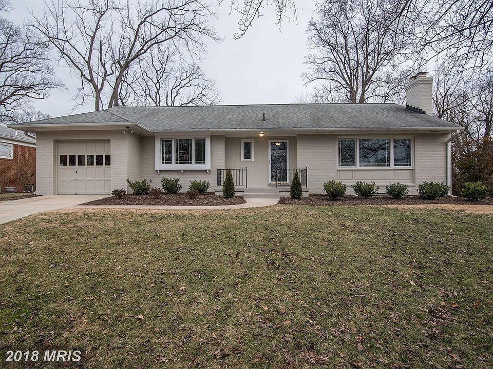 1st image of 9813 E Bexhill Dr