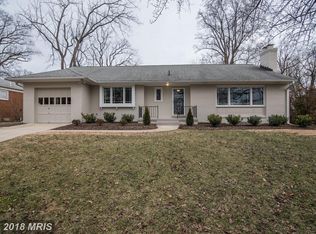 9813 E Bexhill Dr, Kensington, MD 20895