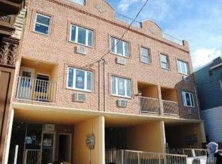 2011 College Point Blvd, College Point, NY 11356