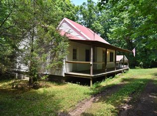 1757 Airport Ridge Rd, Linden, TN 37096