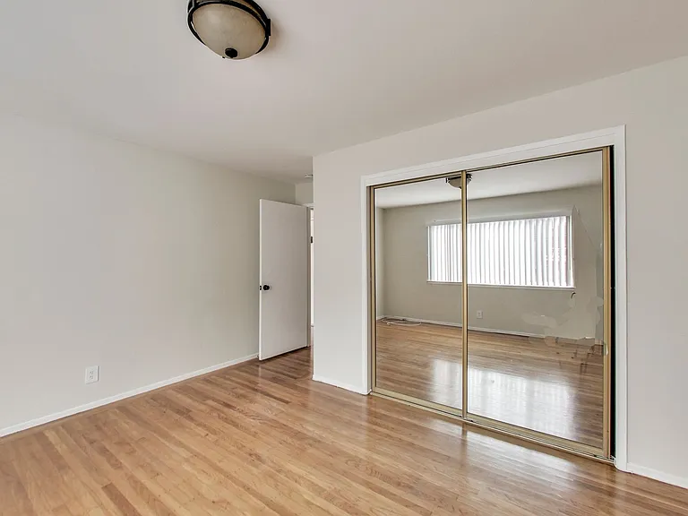 1220 Hayes St #1 — Photo 13
