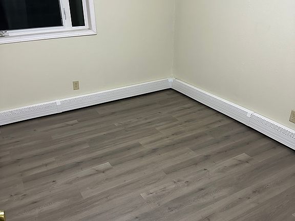 5th image of 1122 Garden Way Unit A