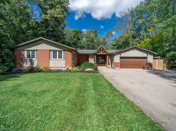 1376 Cedar Creek Rd, North Dumfries, ON N1R 5S5