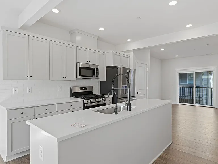 17025 SW Friendly Ln — Photo 9