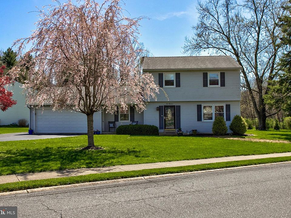 1st image of 500 Ashford Dr