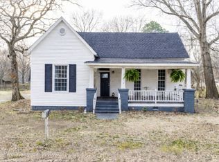 504 S 9th St, Paris, AR 72855