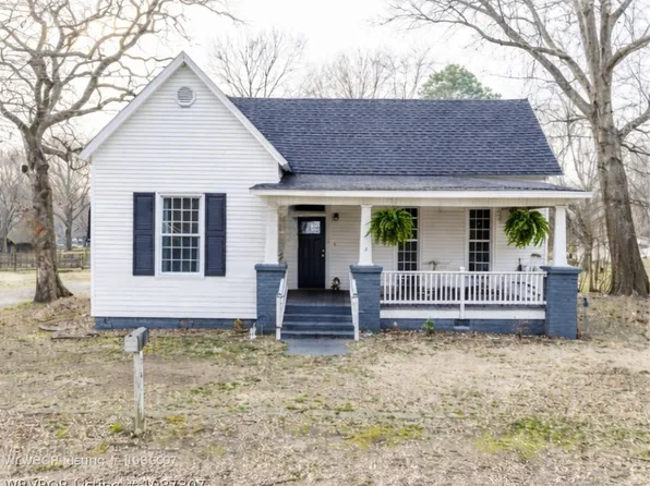 504 S 9th St, Paris, AR 72855