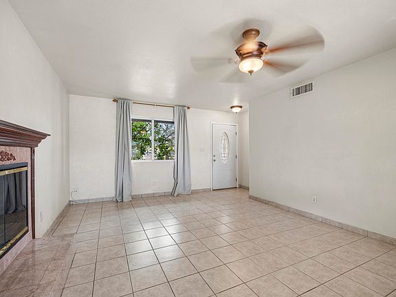 5th image of 2908 E CACTUS Road