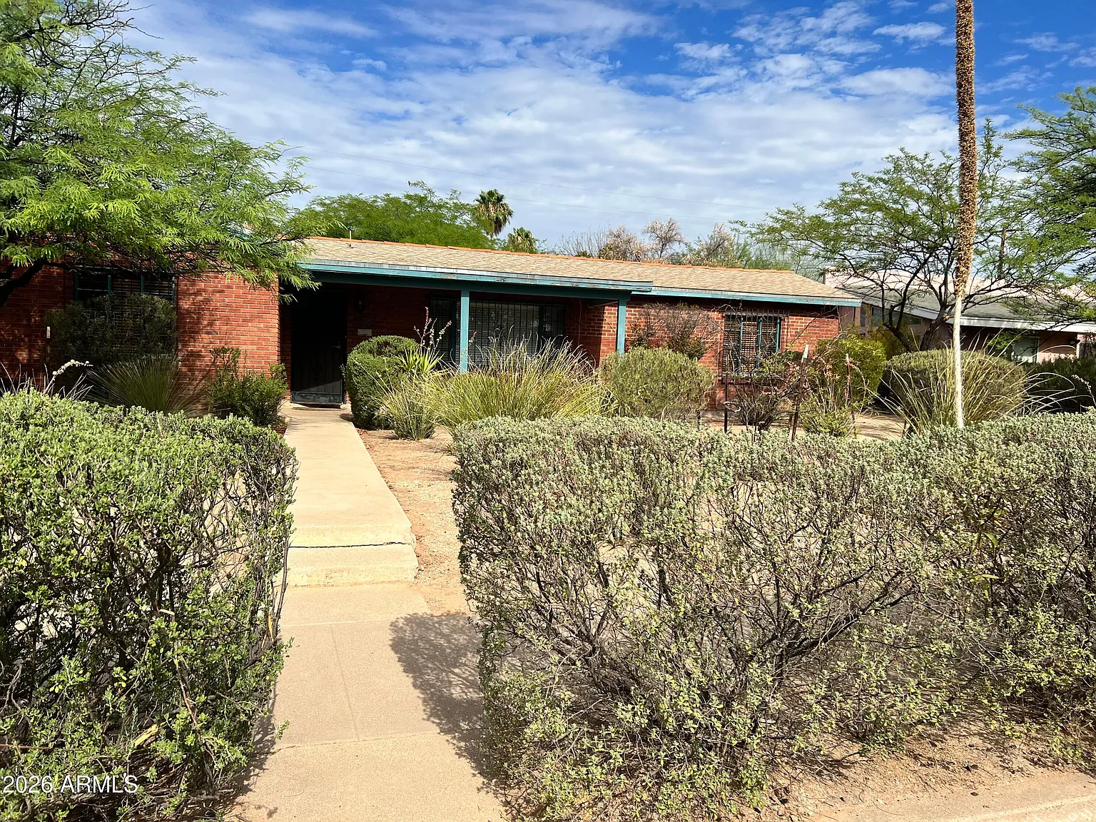 3 bed, 2.0 bath, 1500 sqft, $2,299 — Photo 2