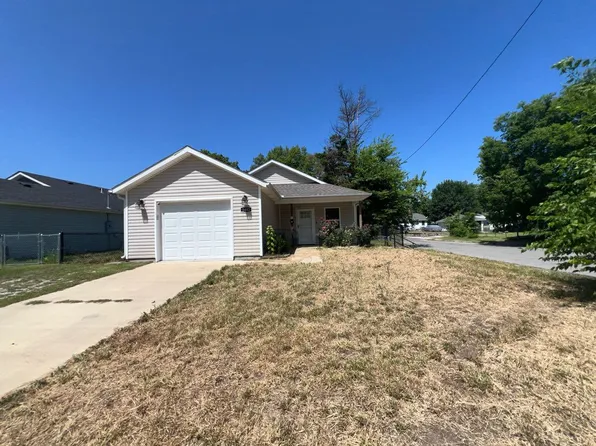 1402 S Byers Ave, Joplin, MO 64804