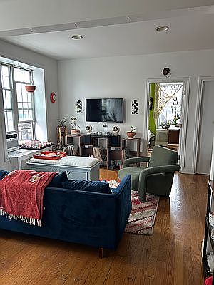 2nd image of 490 Morgan Ave APT 2A