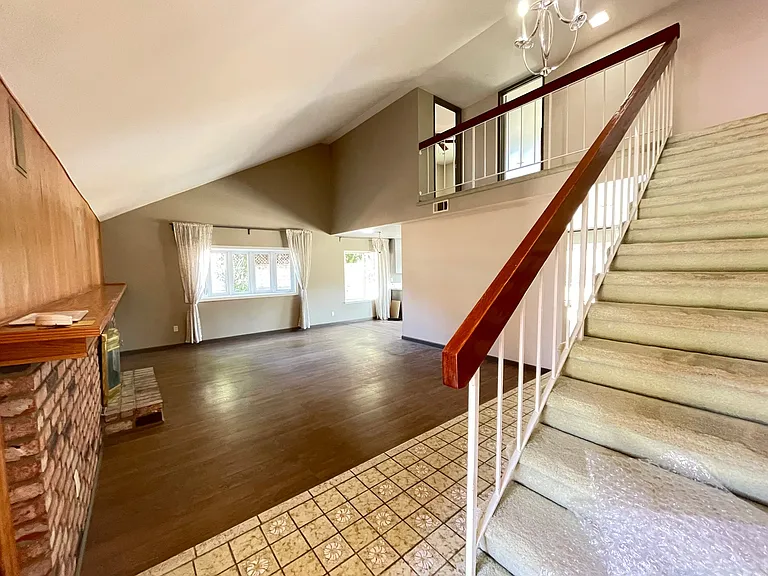 1657 Cayton Ave — Photo 14