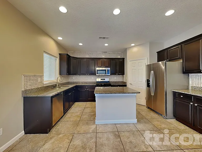 4007 Sierra Alta Ave NE — Photo 3