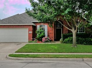 5605 Shadydell Dr, Fort Worth, TX 76135