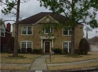 1310 Village Garden Dr, Missouri City, TX 77459