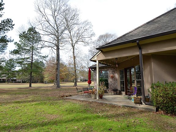 2nd image of 6170 Beechgrove Ln