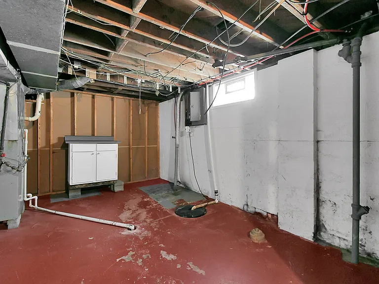 3159 Stephen Dr S — Photo 28