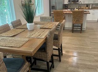 802 Dogwood Ln, Townville, SC 29689