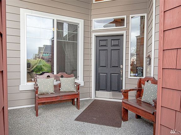 2nd image of 8422 70th St NE