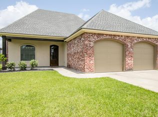 107 Honey Grove Dr, Lafayette, LA 70508