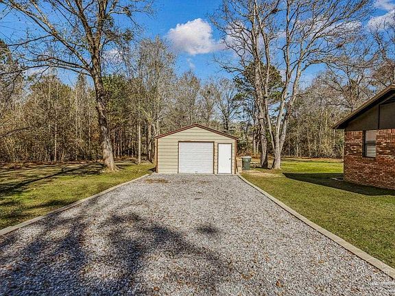 2nd image of 4010 Wyndham Rd