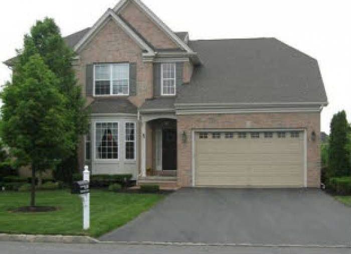 89 Crestview Dr