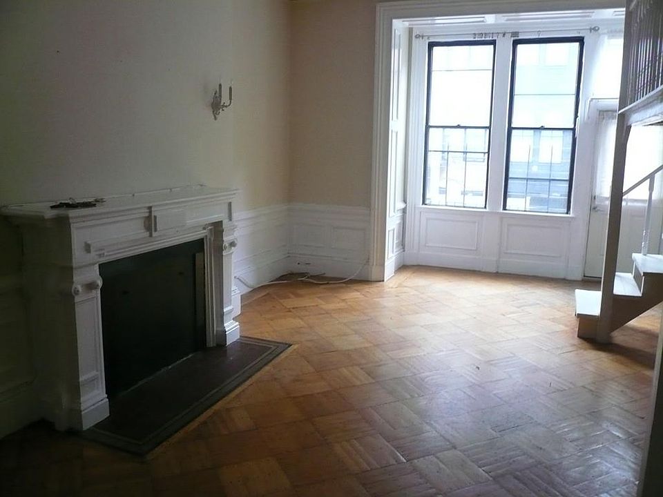 2nd image of 217 Beacon St #1R