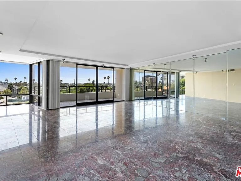 4265 Marina City Dr #101 — Photo 7