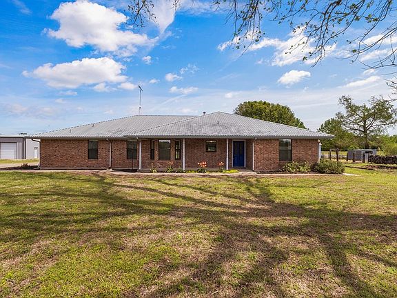 3rd image of 290 Vz County Road 3222 #A
