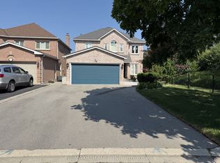 54 Castlepoint Dr, Vaughan, ON L4H1B8