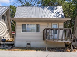 108 Deepwater Cir, Reeds Spring, MO 65737