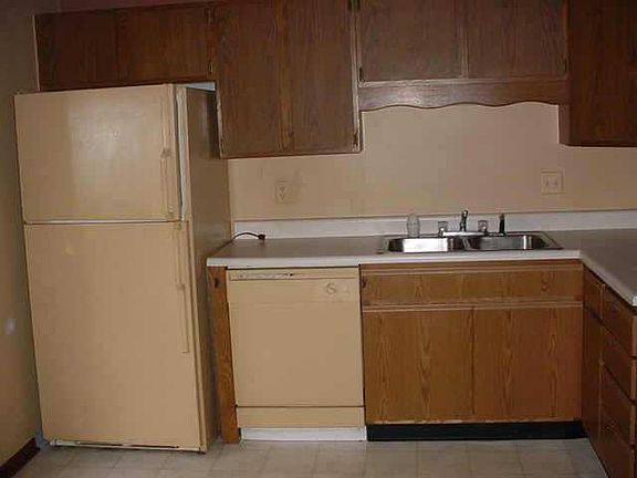 3rd image of 3536 E Redfern Dr