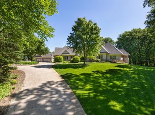 19561 Cedar Ct, Prior Lake, MN 55372