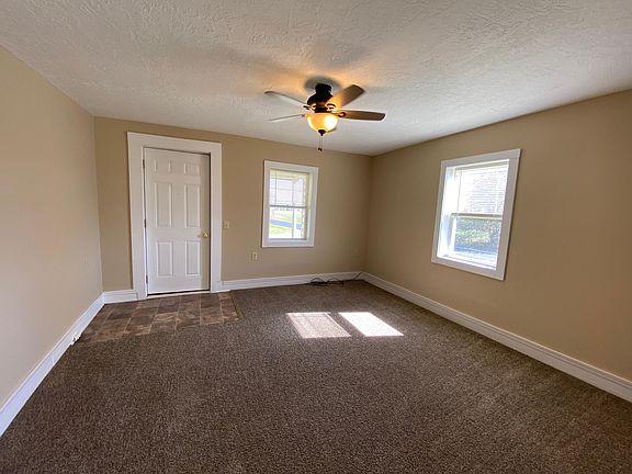 5th image of 21965 Bullion Way