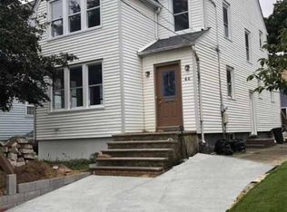 44 Marlboro Rd, Valley Stream, NY 11581