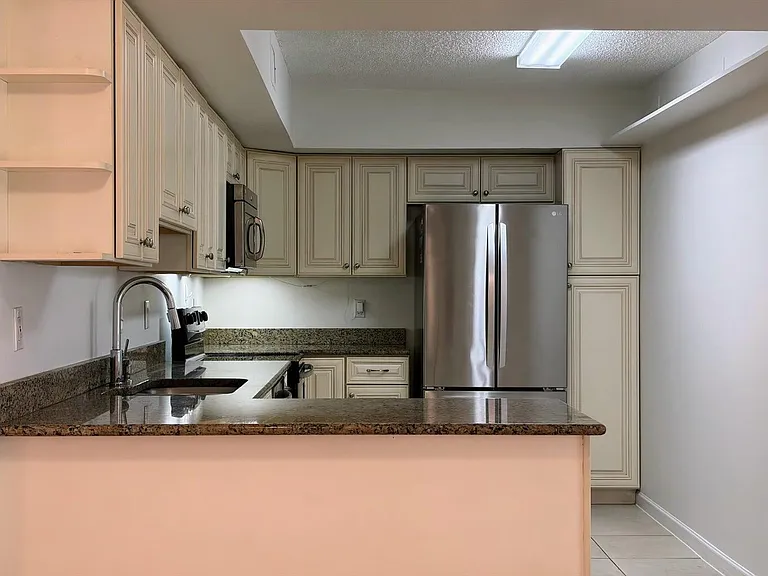 3160 Leewood Ter #L115 — Photo 6