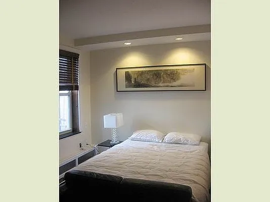 Sold by Stribling | media 28