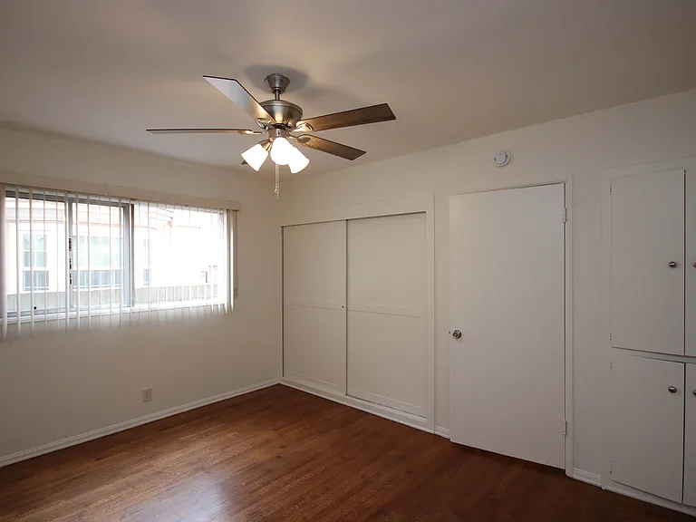 207 S 3rd Ave #3 — Photo 15