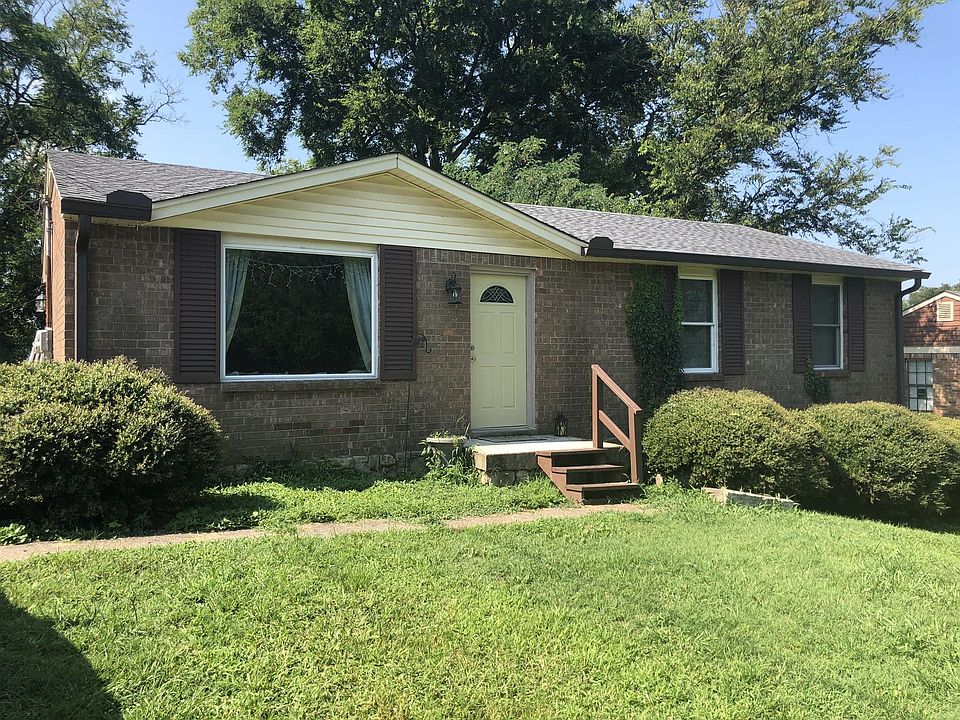 1st image of 327 Ash Dr